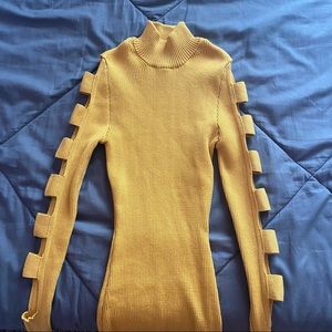 yellow sweater